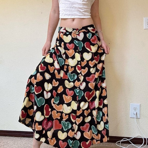 Vintage button up maxi skirt with heart pattern - Picture 4 of 8